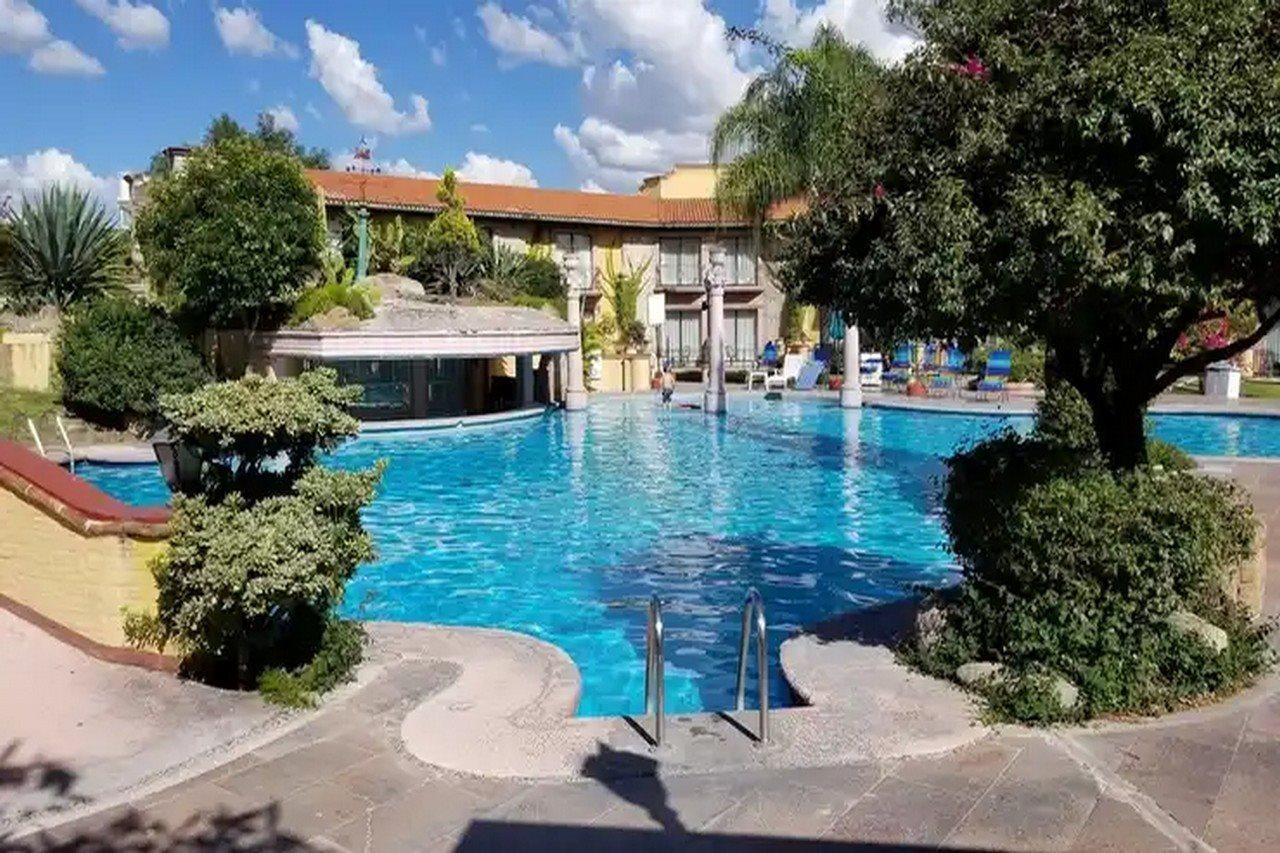 Gran Hotel Hacienda De La Noria Ακουασκαλιέντες Εξωτερικό φωτογραφία The pool at the hotel