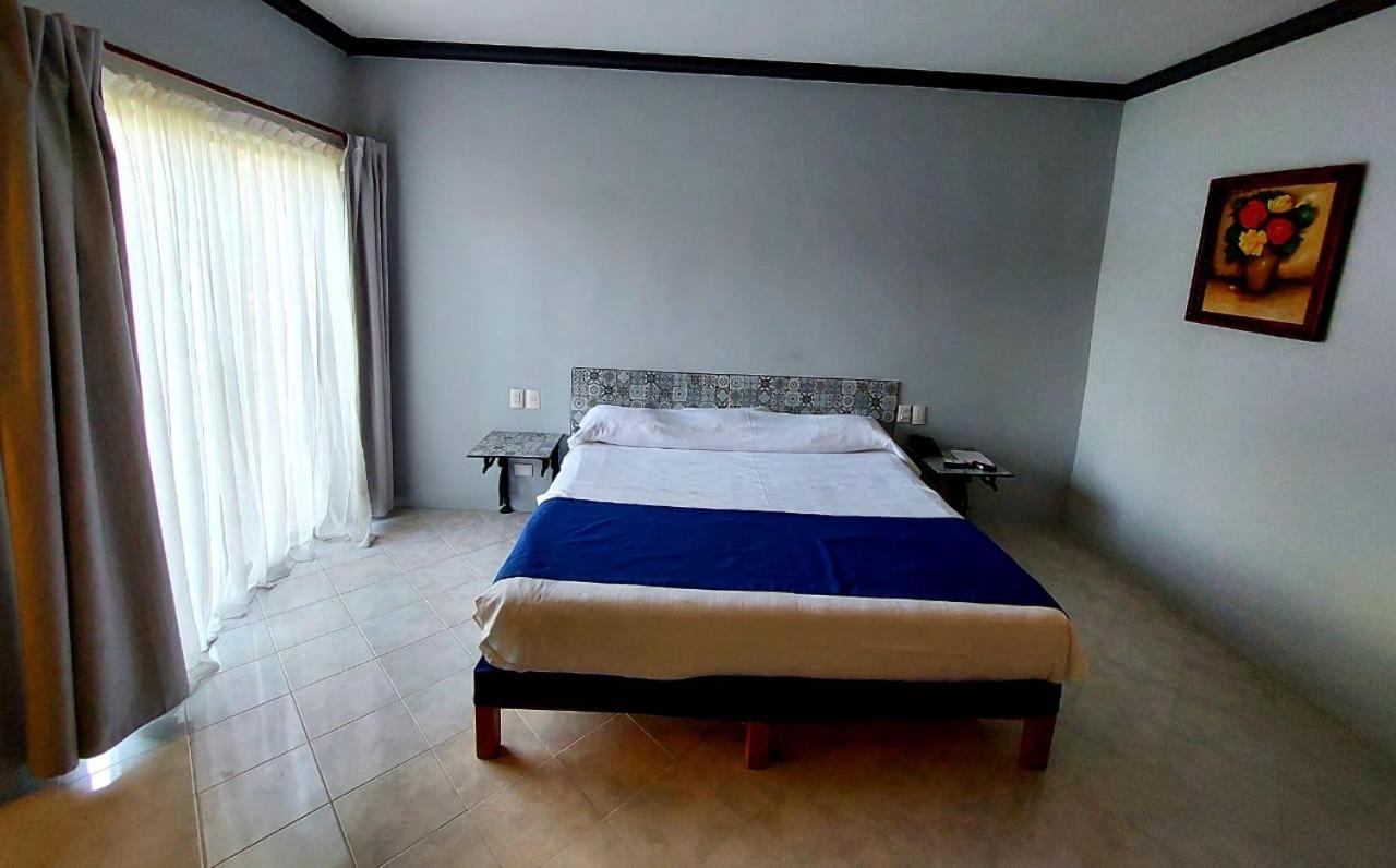 Gran Hotel Hacienda De La Noria Ακουασκαλιέντες Εξωτερικό φωτογραφία A bedroom at the hotel